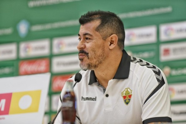 Almirón: “Para mí es un gran reto llegar a la liga española”
