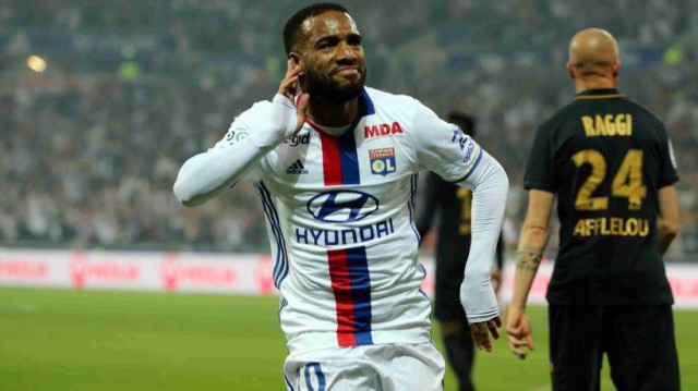 El Manchester United interesado por Lacazette tras la incertidumbre con el Atlético