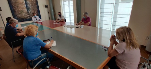 Compromís apremia al bipartito de Alicante a reunir al consejo escolar por la limpieza de centros