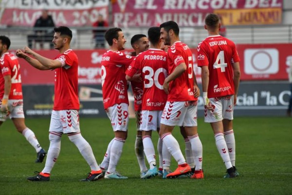 El Real Murcia trata de mantener la Denominación de Origen, pero con menos vinos de la tierra