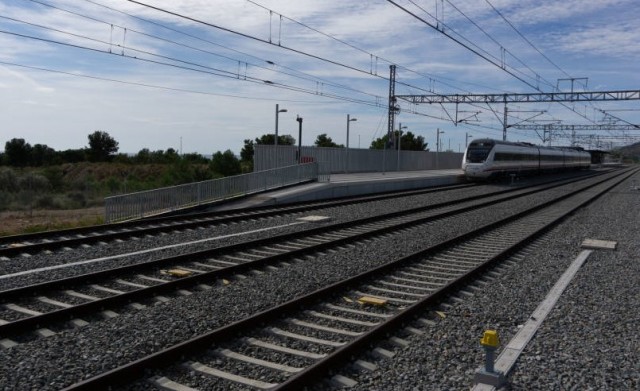 Adif eleva la velocidad en la variante de Vandellós pero el recorte de tiempo aún no llega al Euromed