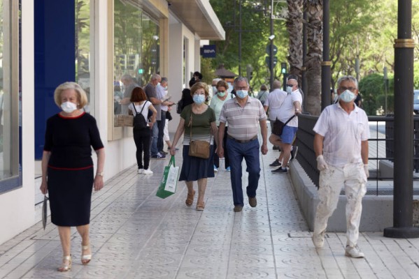 El Ministerio Sanidad registra 8.115 casos de covid-19, 2.731 en las últimas 24 horas
