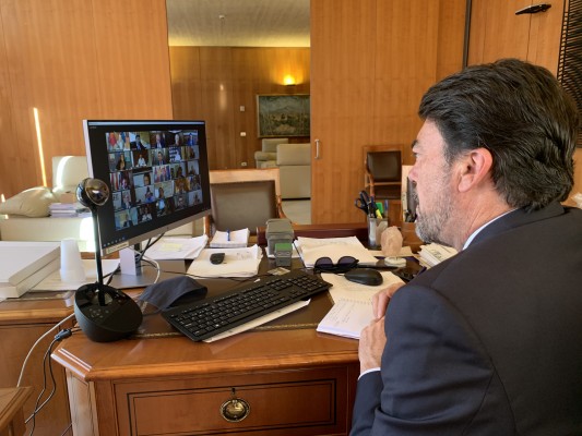 31 alcaldes piden un 'real decreto exprés' para que el fondo de 5.000 millones se reparta por población