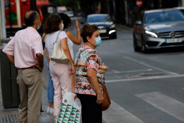 Los ingresos hospitalarios se disparan en la Región: 53 más en un día con 281 contagios nuevos