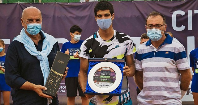 ¿Cuánto dinero lleva ganado Carlos Alcaraz a sus 17 años?

