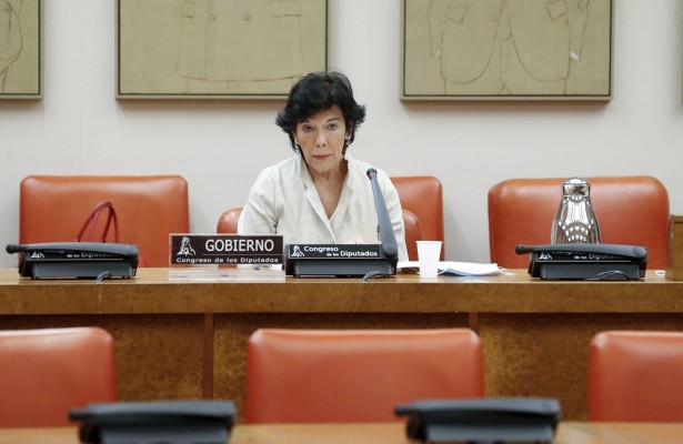 Celaá defiende la celebración de la sectorial en agosto por su cercanía a la situación 
