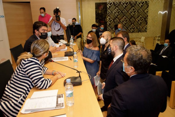 El doble examen del bipartito de Alicante: un catálogo 'atado' y el gasto en la reconstrucción