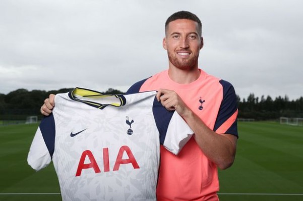 Doherty se marcha al Tottenham y colocan a Correia en los 'Wolves'