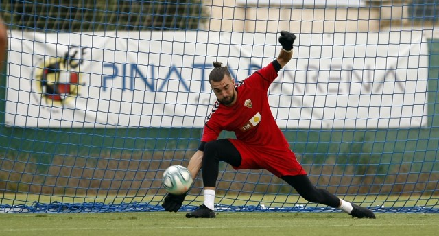 La cesión de San Román finaliza pero el Elche intentará volver a contar con él en la 2020/21 