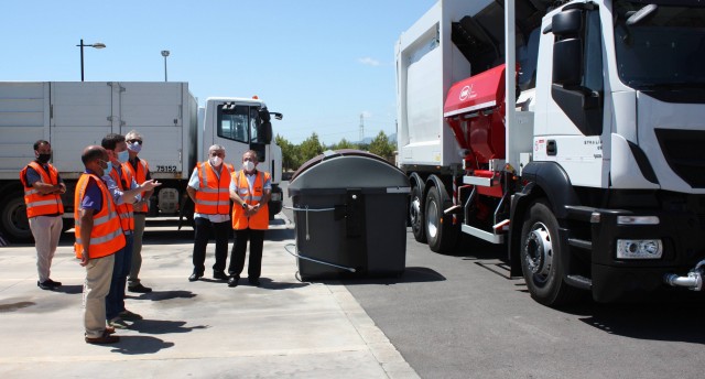 Castelló refuerza las rutas de recogida de residuos con cuatro vehículos ecológicos impulsados por gas