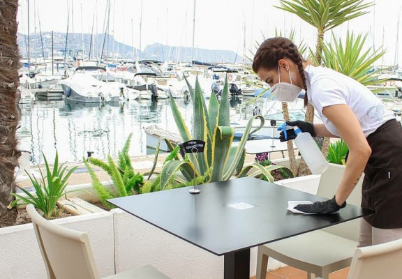 Altea crea un distintivo para empresas que cumplen con las medidas contra la covid-19