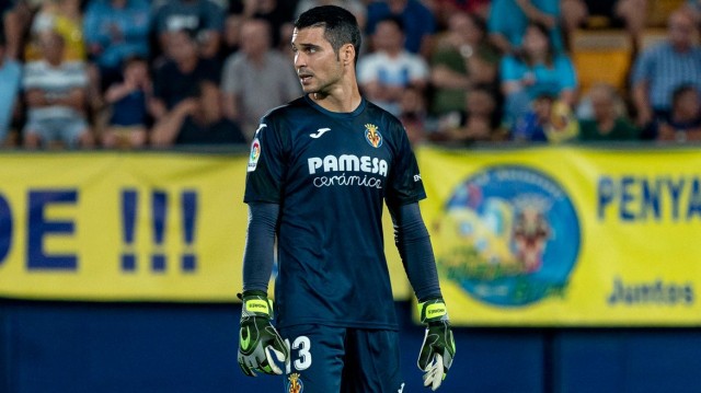 
El Villarreal hace oficial el traspaso del Andrés Fernández al Huesca