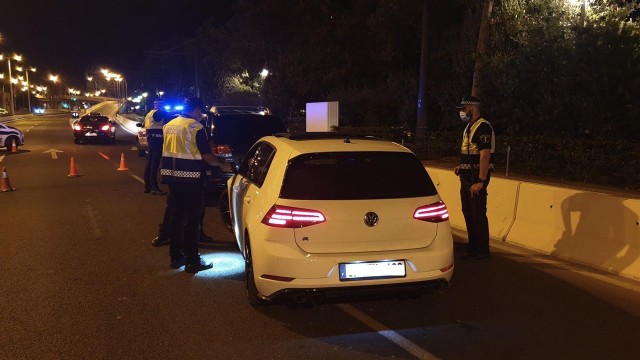 La Policía Local de Alicante impone 34 sanciones por no llevar mascarilla en la madrugada