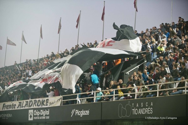 Las peñas del FC Cartagena replican al Real Murcia: 