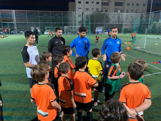 La Academia del Valencia CF amplía horizontes con nuevos proyectos en Grecia, Bulgaria y Chipre