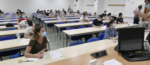 Los profesores murcianos descartan la huelga para reclamar medidas, pero anuncian“movilizaciones”