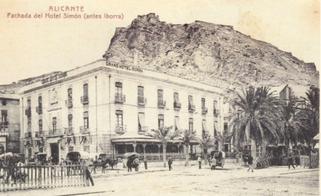 Una habitación con vistas