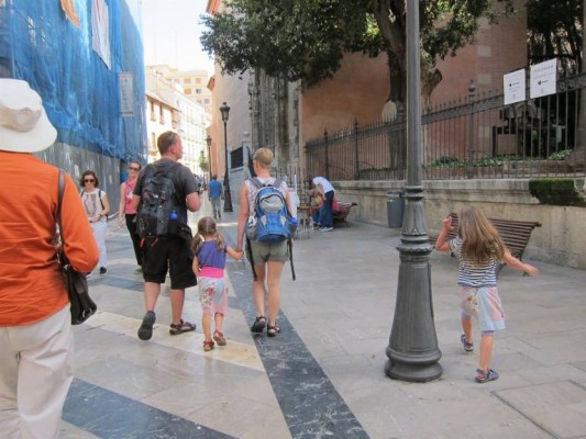 La red de acogimiento de la Generalitat atiende a 2.606 niños
