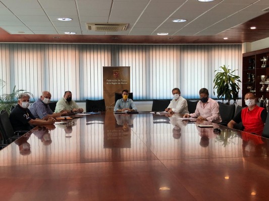 Deportes plantea nuevas medidas para iniciar las ligas ante el 
