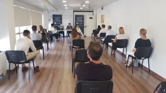 La asociación 'Alicante por el Turismo de Cruceros' cumple tres años 