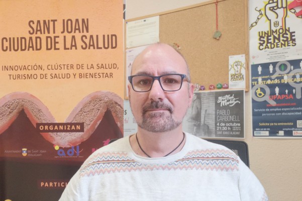 Sant Joan impulsa la economía local con bonos al consumo y aprueba -más- ayudas para pymes y autónomos