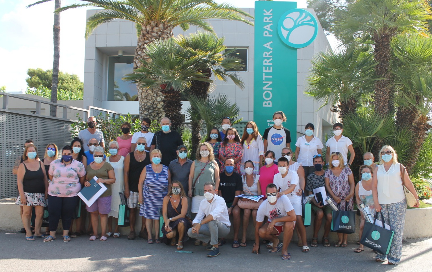 Benicàssim reconoce la fidelidad de los clientes más antiguos del camping Bonterra Park