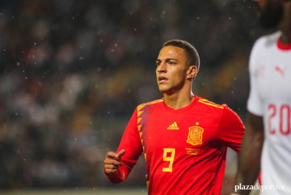 Gayà y Rodrigo Moreno, convocados por Luis Enrique