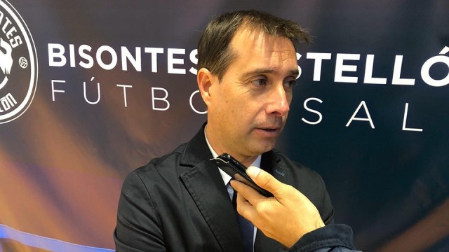El técnico del Bisontes reclama 