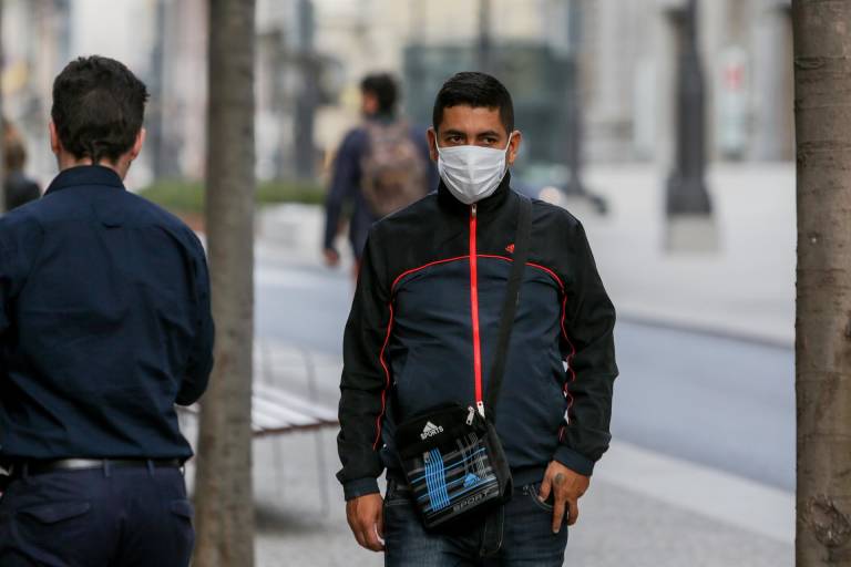 Sanidad notifica 3.715 nuevos casos de covid-19 en 24 horas y 131 muertes en siete días