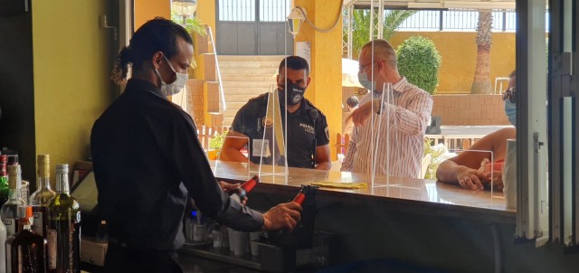 Peñíscola refuerza el control policial para asegurar el cumplimiento de las normas frente a la covid 