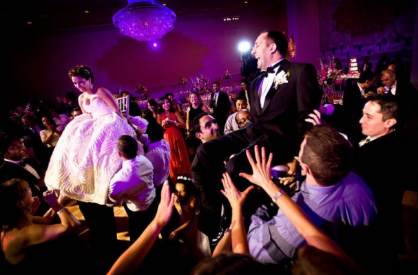 Toque de queda a las bodas: la fiesta acabará a la 1 de la mañana por las restricciones de Sanidad