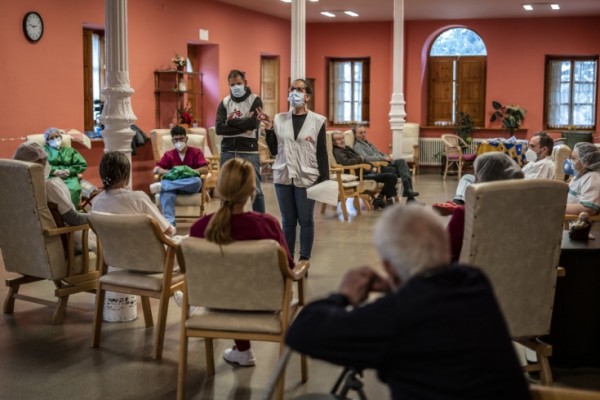 MSF recoge testimonios en 500 residencias españolas: 
