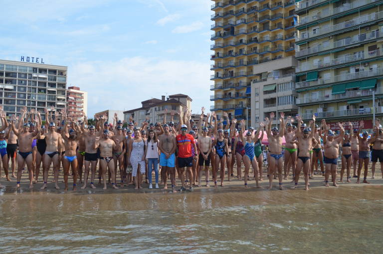 Cerca de 250 nadadores participarán en la 34ª edición deportiva de Travesia Platges d'Orpesa 