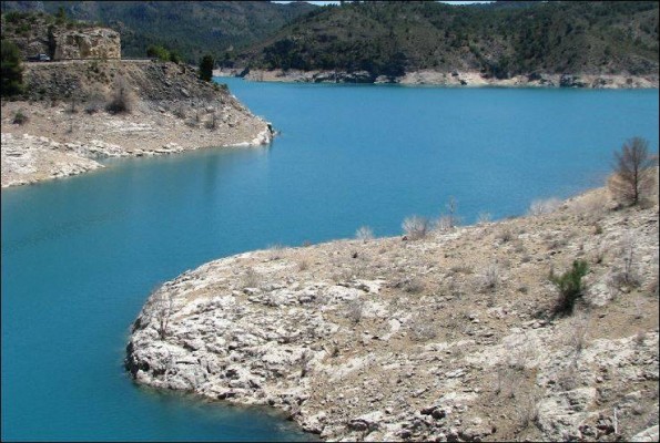 Los pantanos del Segura se mantienen estables a pesar de perder cinco hectómetros cúbicos de agua