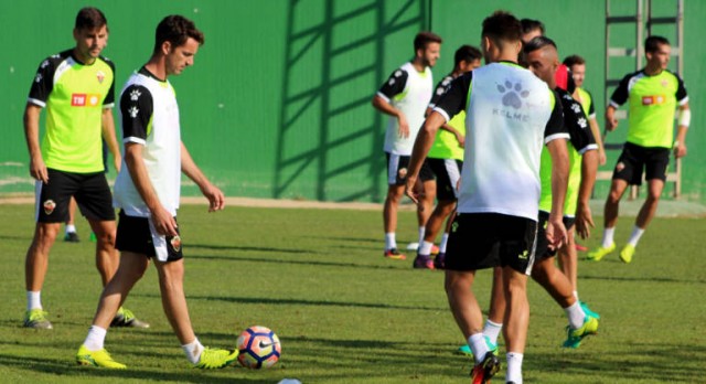 El Elche pasa de Primera a Segunda B en dos años justos