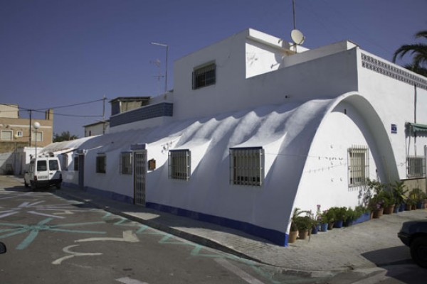 La solució Ctesifont: les cases “jaqueta blanca” que uneixen Bagdad i el Perellonet