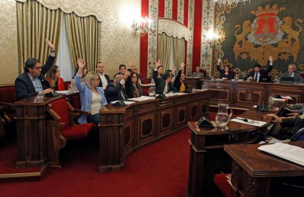 El Ayuntamiento pide una subvención para contratar a 46 jóvenes mediante el programa Avalem Joves