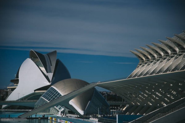 El Ivie cifra en 128 millones el impacto económico anual de la Ciutat de Les Arts