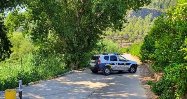 Sumacàrcer cierra todos los accesos a sus playas fluviales tras detectarse un brote con seis infectados