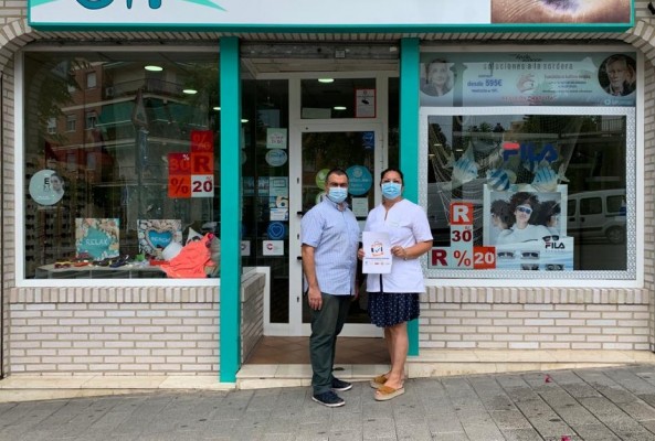 Paterna entrega el Sello Establecimiento Seguro a los locales protegidos frente a la covid-19