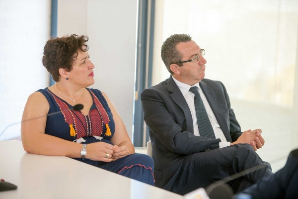 Nueve empresas presentan sus ofertas para reformar el pavimento de la avenida Mediterráneo