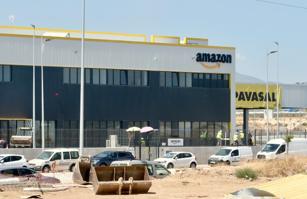 Amazon crece en Corvera ya antes de abrir y encarga a Dragados una de las plantas más grandes de Europa
