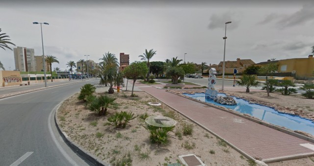 La rotonda del 'caballito' de La Manga se convertirá en una semiglorieta 'inteligente' para evitar atascos
