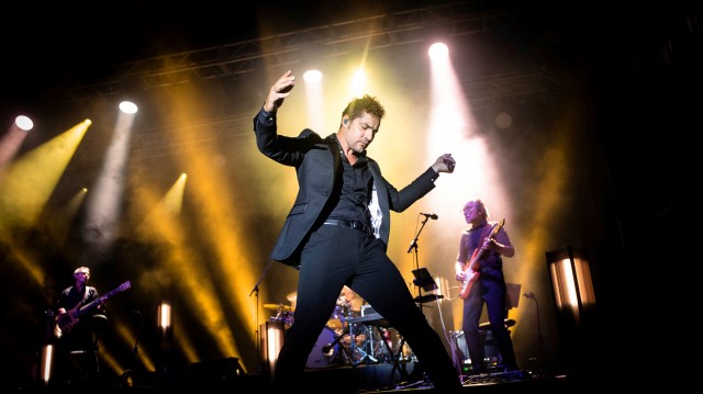 Y la energía de Bisbal se hizo con el público de Mar de Sons