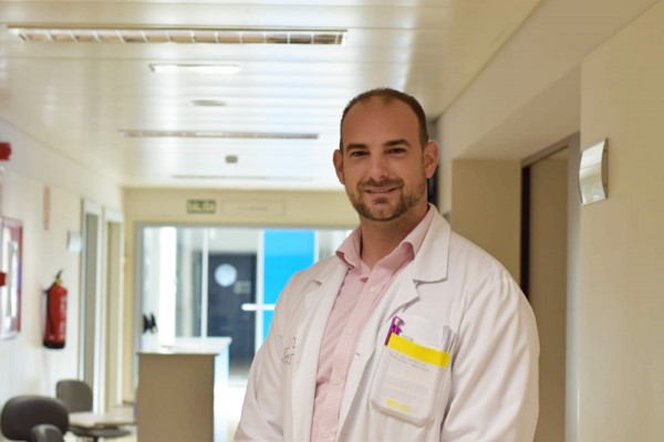 Medicina e ingeniería informática para detectar el cáncer de ovario y cérvix, de la mano en una tesis de la UCAM