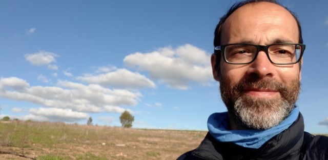 Gabi Martínez: “Escribir sobre naturaleza no es algo bucólico o triste”