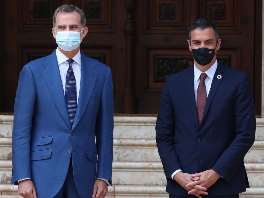 Sánchez, dispuesto a negociar el decreto de sobre remanentes ante la rebelión de oposición y ayuntamientos