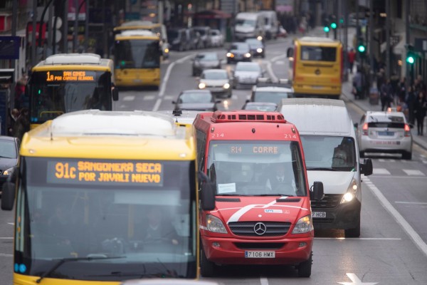 Líneas marítimas rápidas, ferrocarril regional más accesible y buses urbanos en zonas turísticas 
