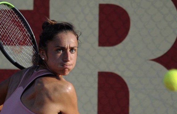 Sara Sorribes accede a octavos en Praga a costa de Strycova
