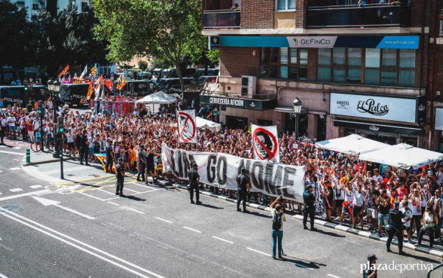 Velatorio contra Meriton a las puertas de Mestalla
